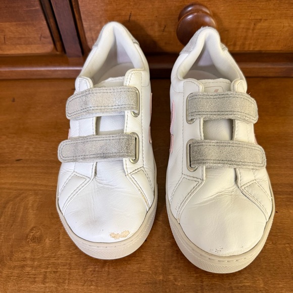 Veja Esplar girl’s 2 White Pink Sneakers hook & loop shoes metallic leather - Picture 2 of 12